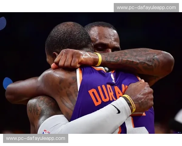 王者之巅，阳光普照：国王vs太阳直播，一场不容错过的篮球盛宴！